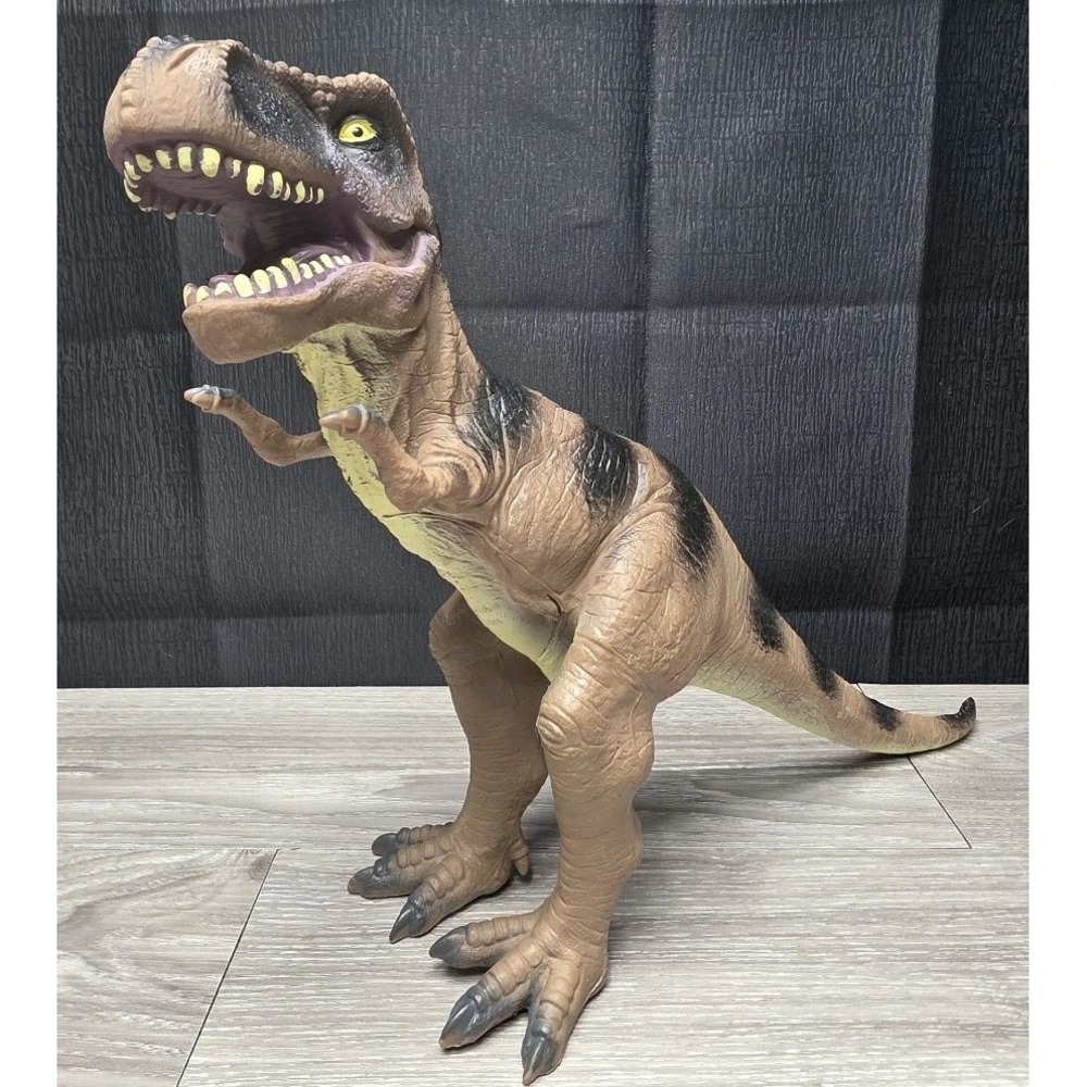 Vintage Toy Dinosaur Tyrannosaurus Rex 2011 Rubber Figure Collectible 13"x20"‎